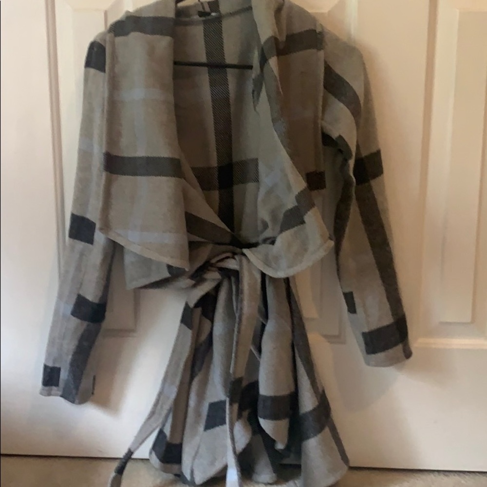 Dress coat with belt